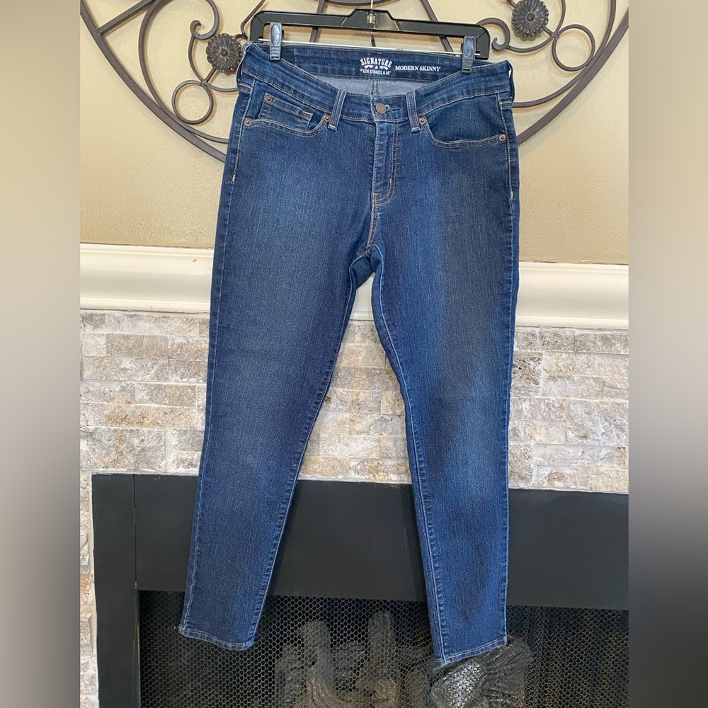 Signature by Levi Strauss Modern Skinny Jeans, size 10 M